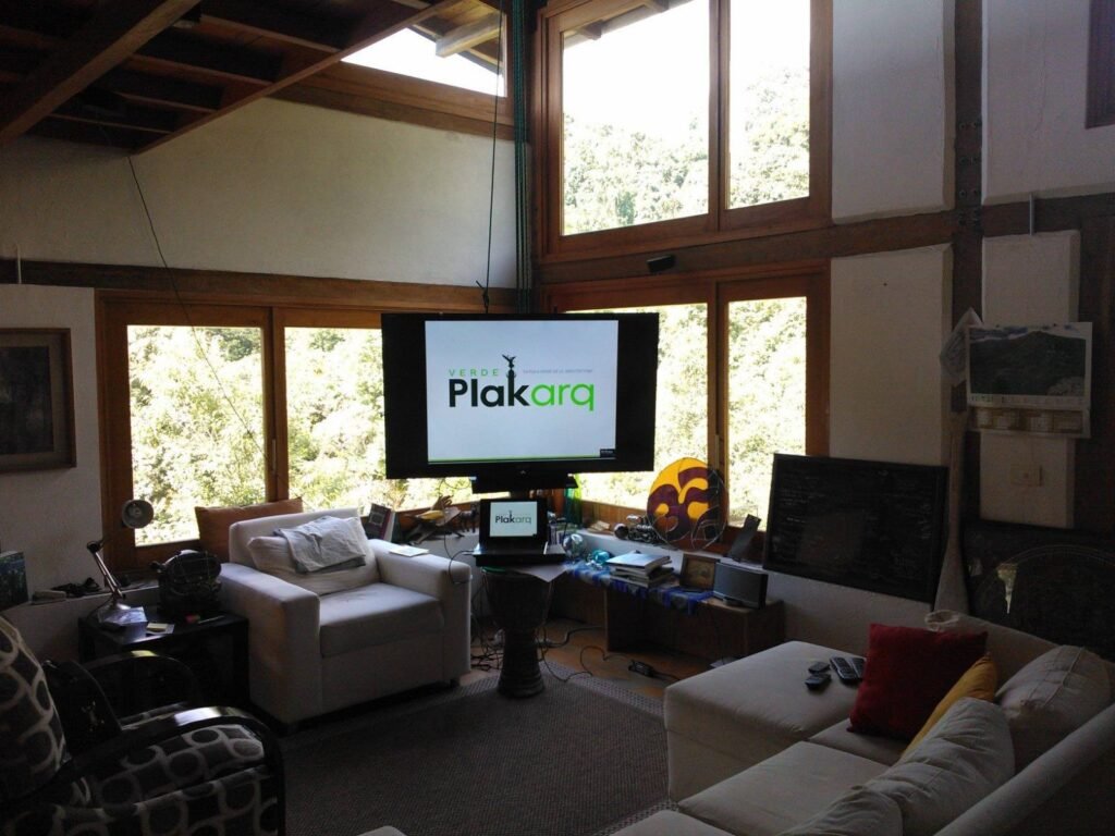 VERDE PLAKARQ SHOP La empresa lider en naturación urbana., infraestructura verde y cursos de muros verdes